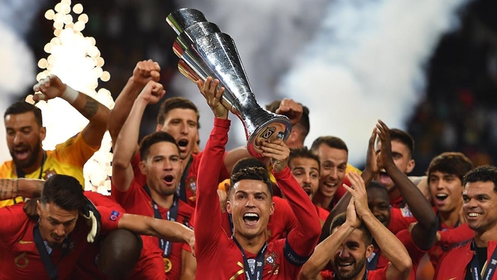 Die portugiesische Nationalmannschaft feiert den Gewinn der Nations League